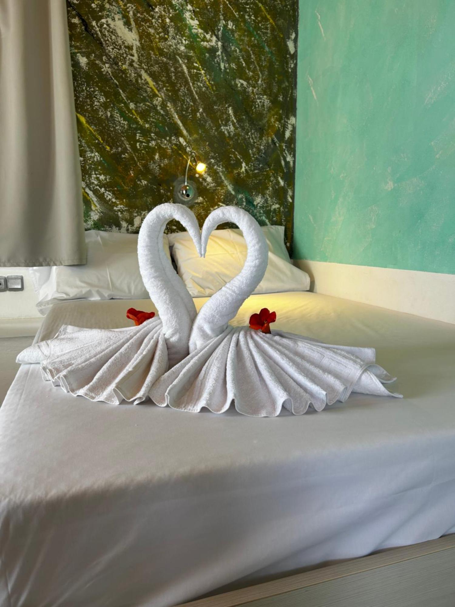 Life Is Suite Korifi Hersonissos  Esterno foto