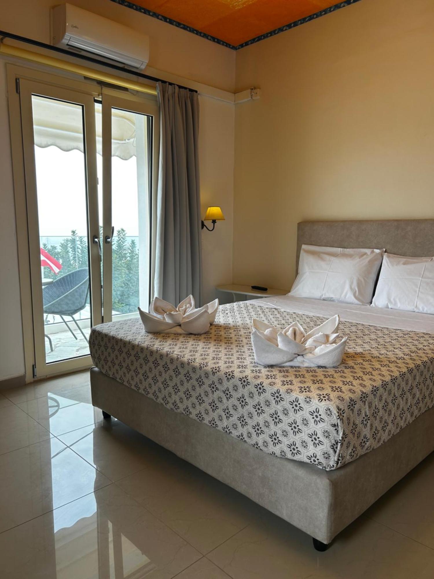 Life Is Suite Korifi Hersonissos  Esterno foto
